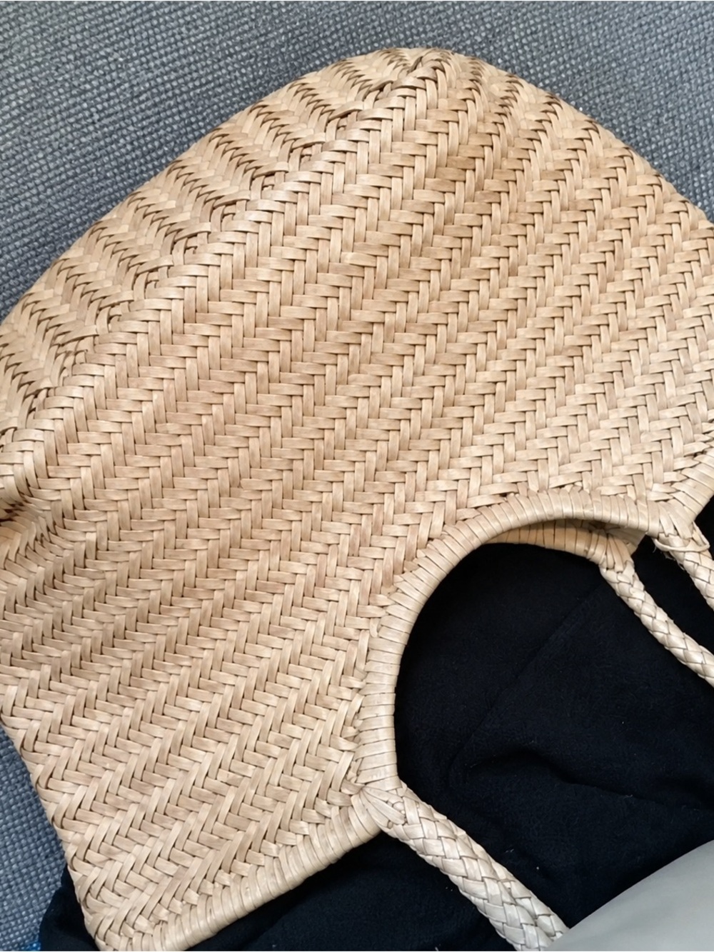 Dragon Diffusion Natural Woven Straw Tote - Picture 5 of 5